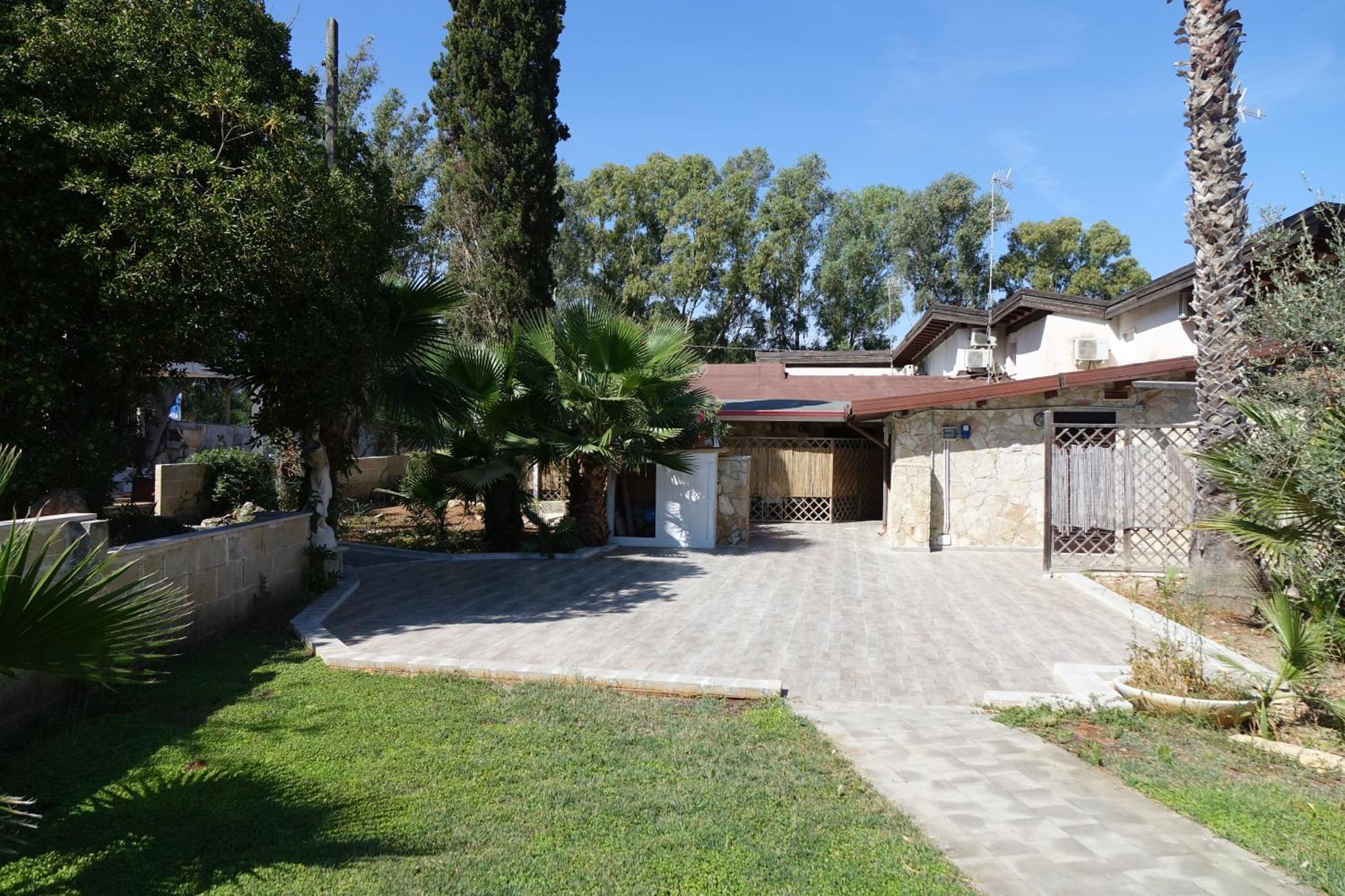 Giardini Sausari Residence Punta Prosciutto Exteriör bild